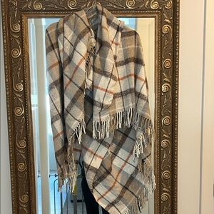 Cozy Plaid Fringe Throw Blanket